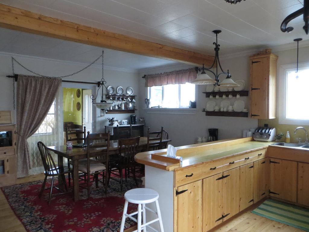 Gîte la Marée Portneuf Sur Mer Esterno foto